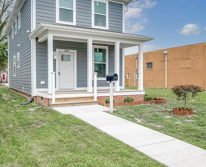 Chesapeake Blvd — Photo 1