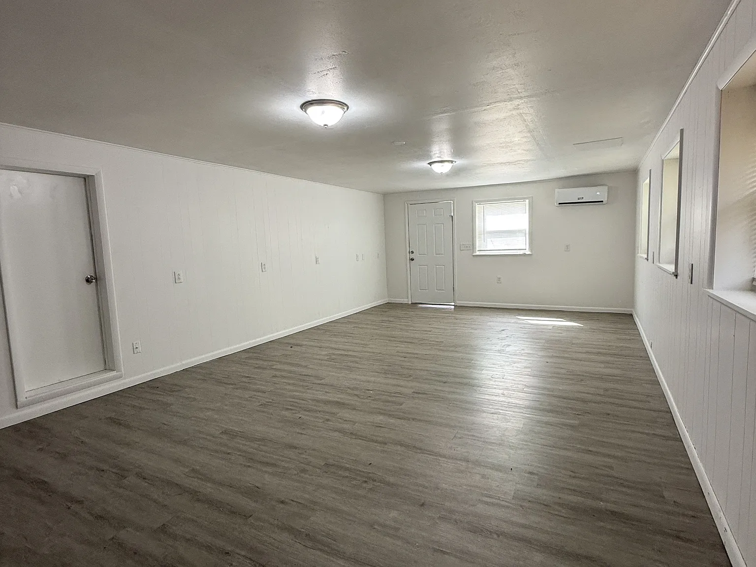 521 Savoy Avenue - 1 — Photo 3