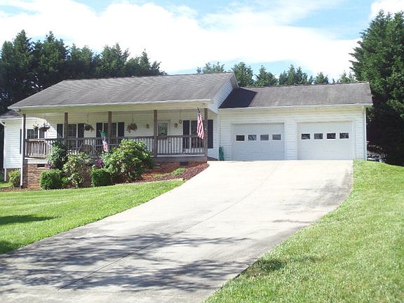 3rd image of 187 Pansy Ln