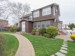 12-27 152nd St, Whitestone, NY 11357