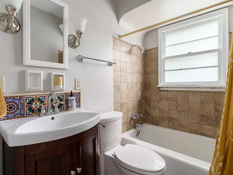 62 E Stanton Ave — Photo 17
