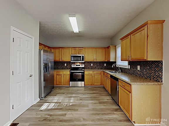 5th image of 25 Rosemary Pl