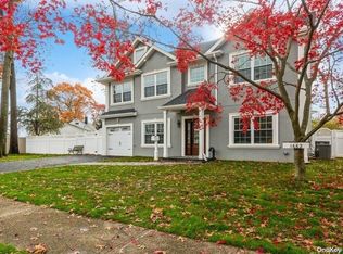 1662 Temple Dr, Wantagh, NY 11793
