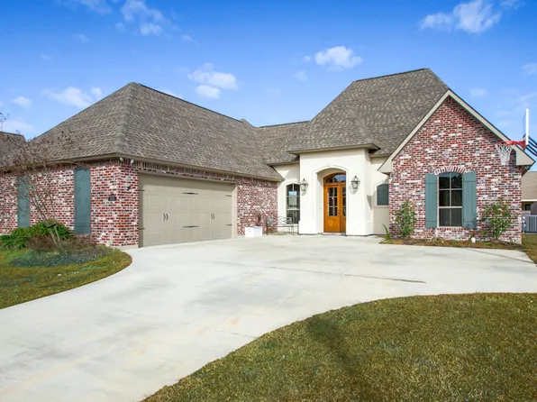 13283 Brookcrest Dr, Walker, LA 70785