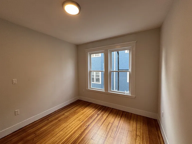 38 Curtis Ave — Photo 6