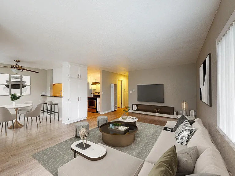 4512 153rd Street Apartments — Photo 3