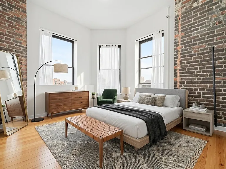 211 Avenue A #29 — Photo 2