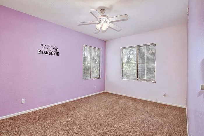 562 N Danielson Way — Photo 22