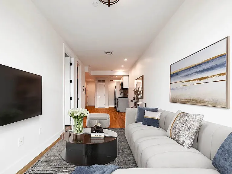 153 Erasmus St #2J — Photo 4