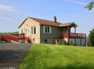 832 Granny Smith Rd, Linden, VA 22642