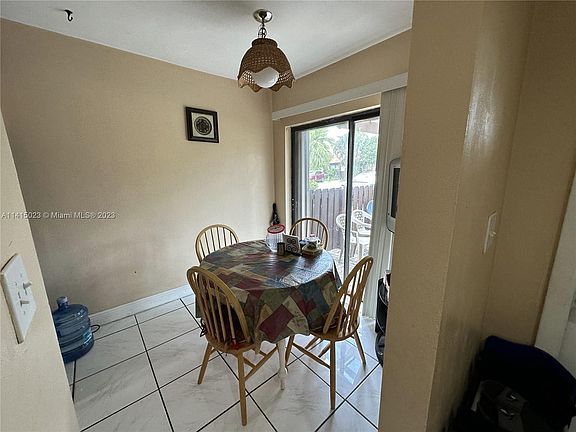 3rd image of 8364 NW 37th Pl