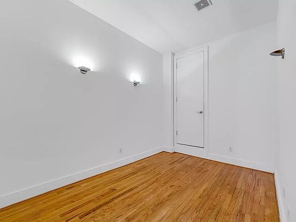 3rd image of 122 E 27th St APT 2A