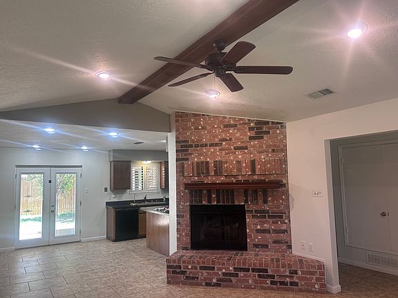 2nd image of 4410 Saint Andrews Dr APT B