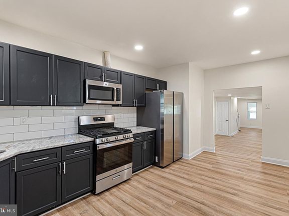 3rd image of 23 South St
