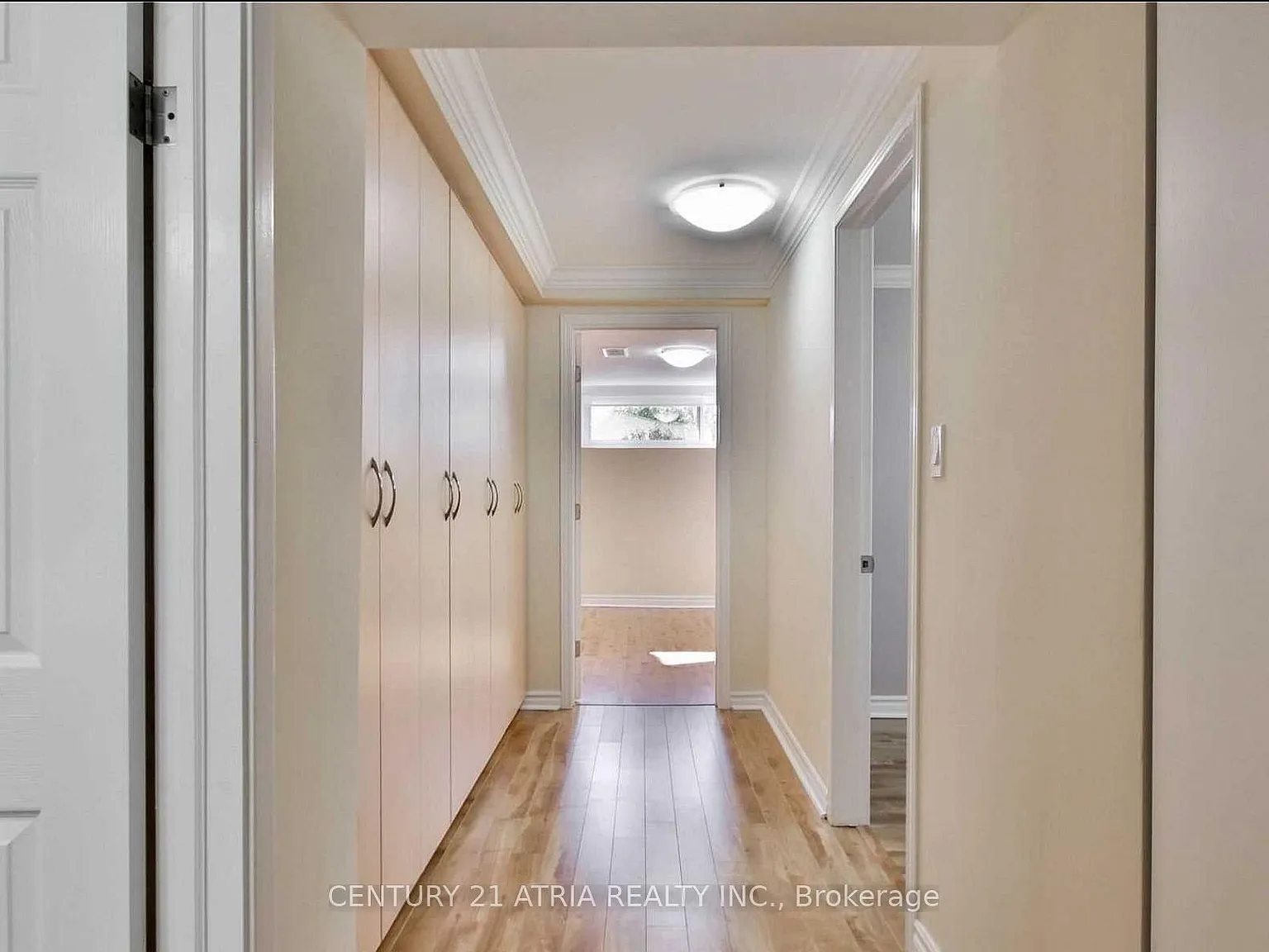 3 bed, $1,799 — Photo 4