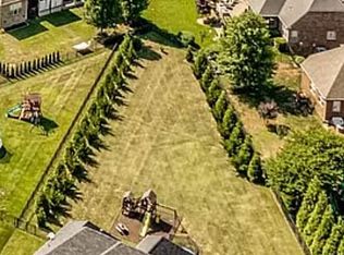 1004 Scarlet Ct, Hendersonville, TN 37075