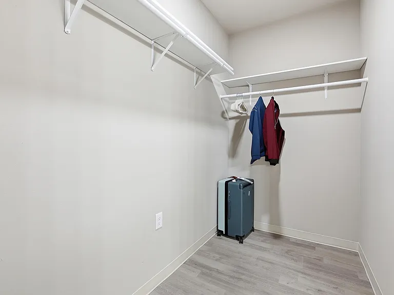 1406 Bonvillain St — Photo 12