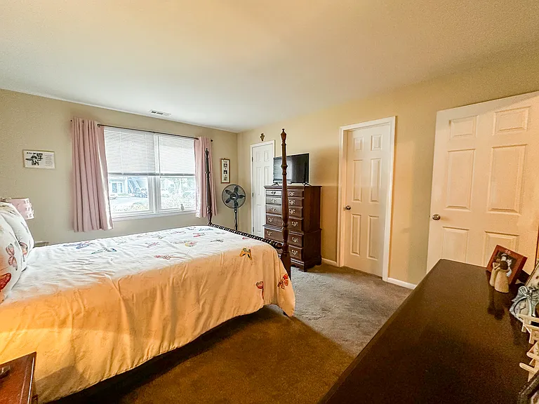 15 Scotch Pine Dr — Photo 16