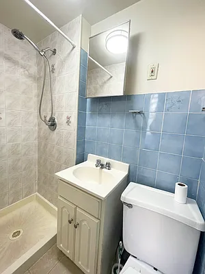 Rented by Pear NYC LLC | media 12