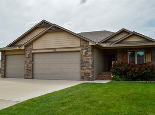6 Savannah Dr, South Hutchinson, KS 67505