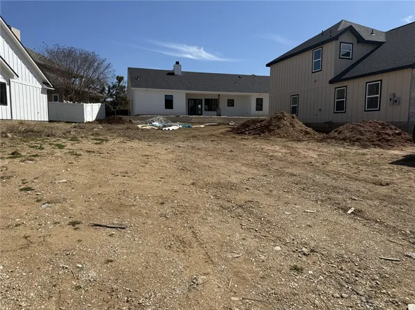 313 Heather Run, Woodway, TX 76712