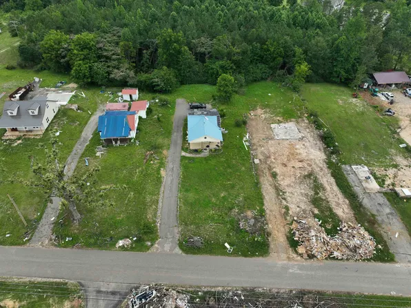 167 New Bethel Rd, Selmer, TN 38375