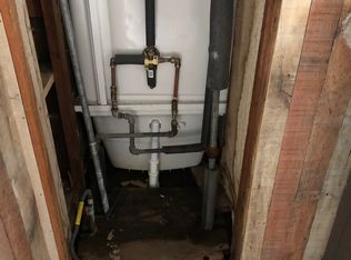 303 W Decatur St, Chico, TX 76431