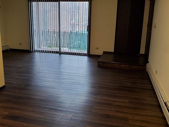 15727 2BR full view of entry way