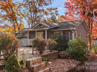 597 Penland St, Clyde, NC 28721