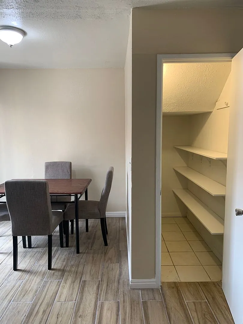 Greene Lane Unit D — Photo 4