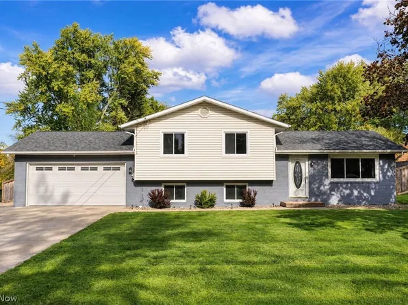 427 Brian Dr, Tallmadge, OH 44278