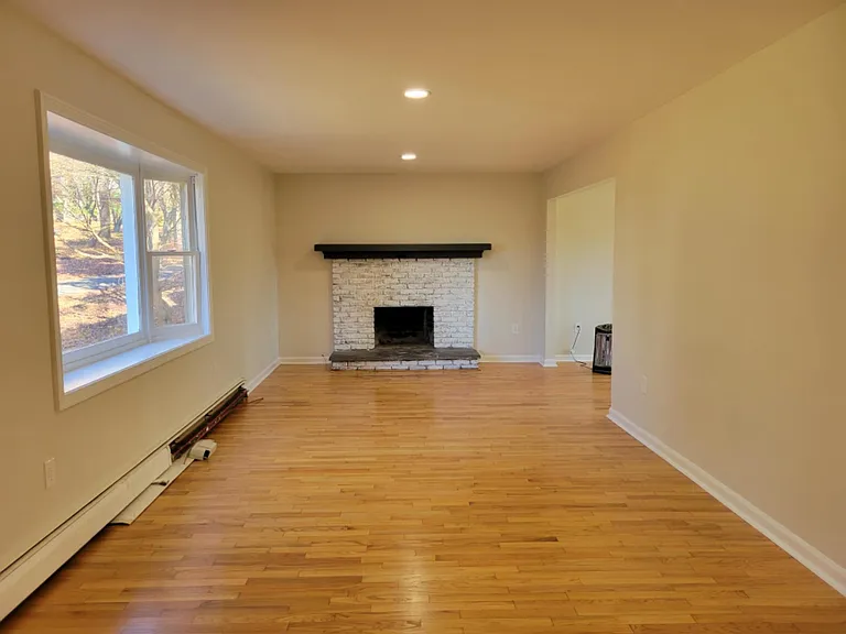 143 Beardsley Pkwy — Photo 5