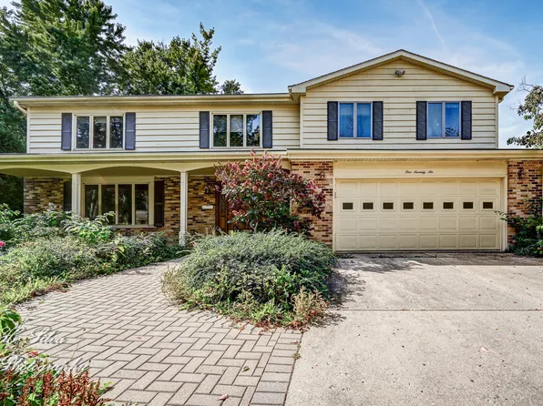 176 Oakmont Dr, Elgin, IL 60123