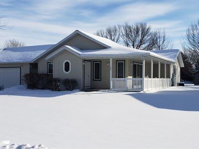 1684 2nd Ave SE, Sioux Center, IA, 51250