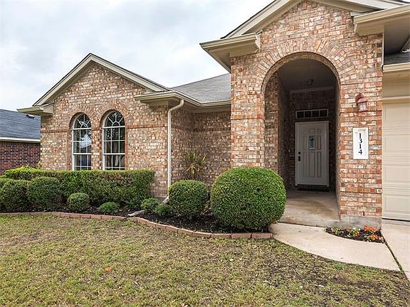 2nd image of 1314 Haley Gray Dr