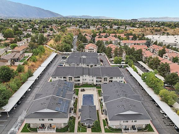 Nestled in the heart of Cottonwood Hieghts