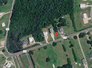 330 Live Oak Rd, Newport, NC 28570