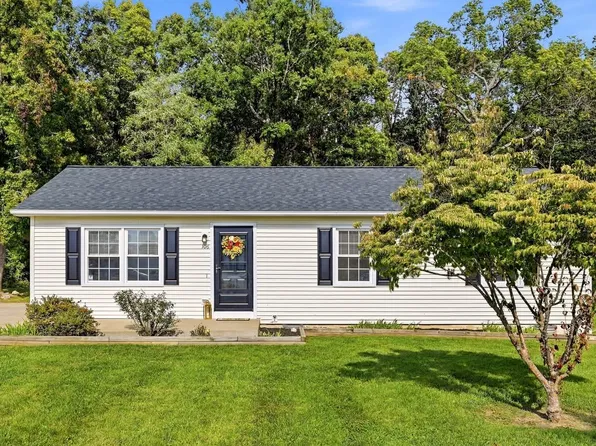 106 Sugar Creek Ct, Stephens City, VA 22655