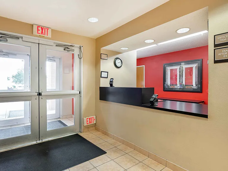 Lobby and Guest Check-in