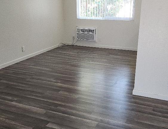 5th image of 248 S Lemon St #248