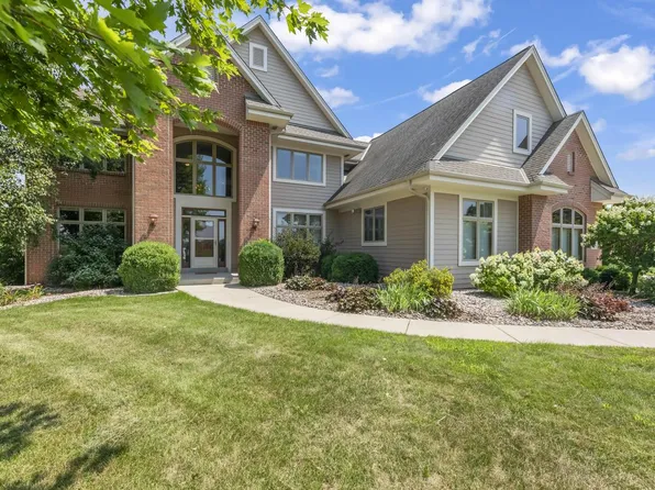 N81W33604 Chicory COURT EAST East, Oconomowoc, WI 53066