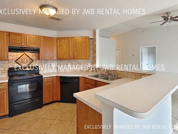 2nd image of 2401 Winterwood Cir W