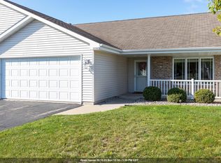 2290 Patriot Ln, Oshkosh, WI 54904