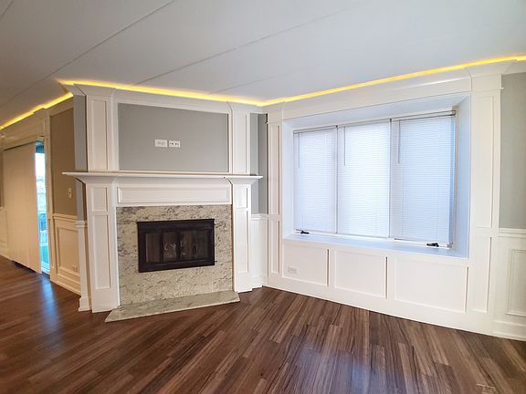 3rd image of 4021 W 97th St APT 1-N