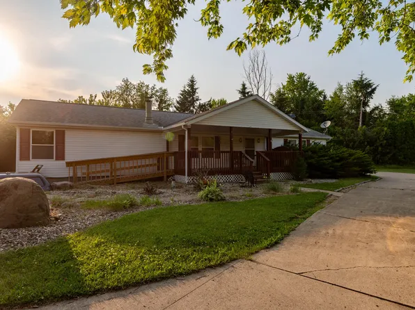 12674 Clinton Rd, Clinton, MI 49236