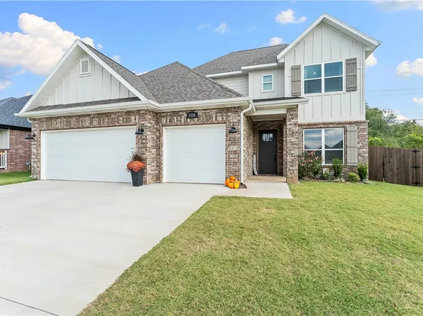 5208 SW Tea Olive Ln, Bentonville, AR 72713