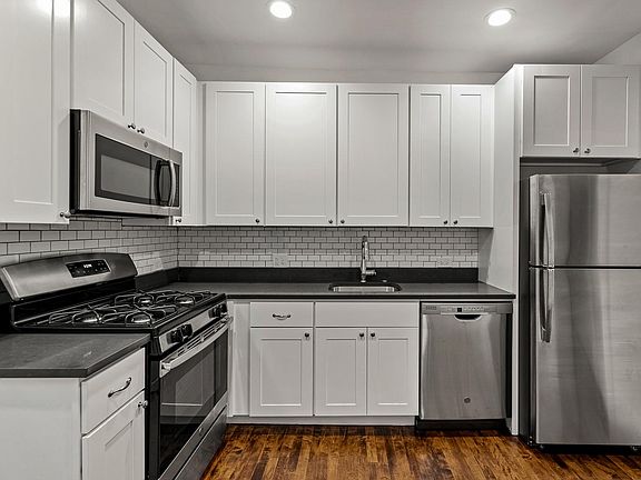 5th image of 2700 W Gunnison St #3