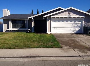 8340 Summer Falls Cir, Sacramento, CA 95828