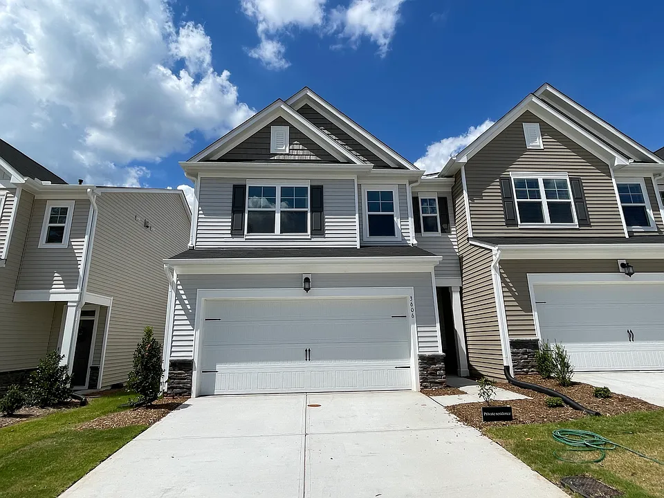 3606 Soaring Elm Dr