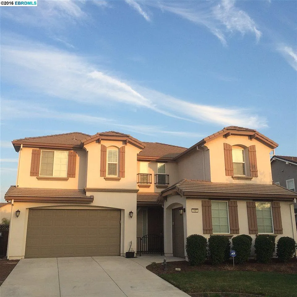147 Coral Bell Way photo 1